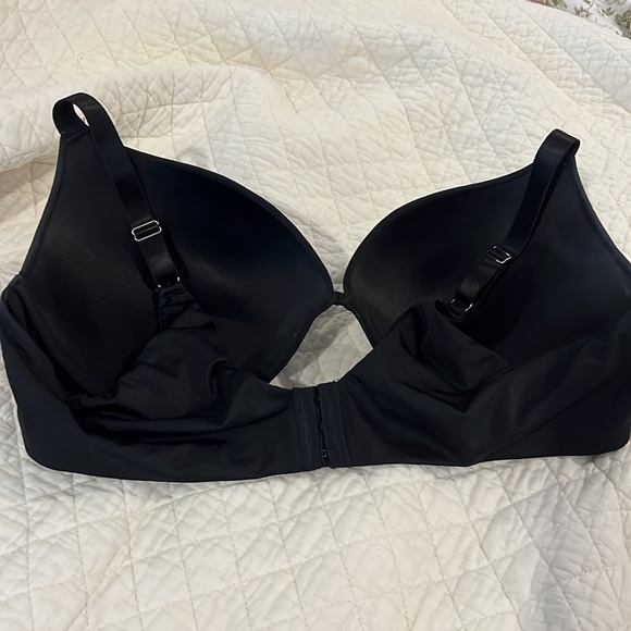 Black Underwire Push-up Bra - Picture 3 of 4